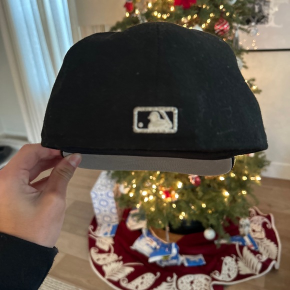 MLB Cap - Picture 2 of 3